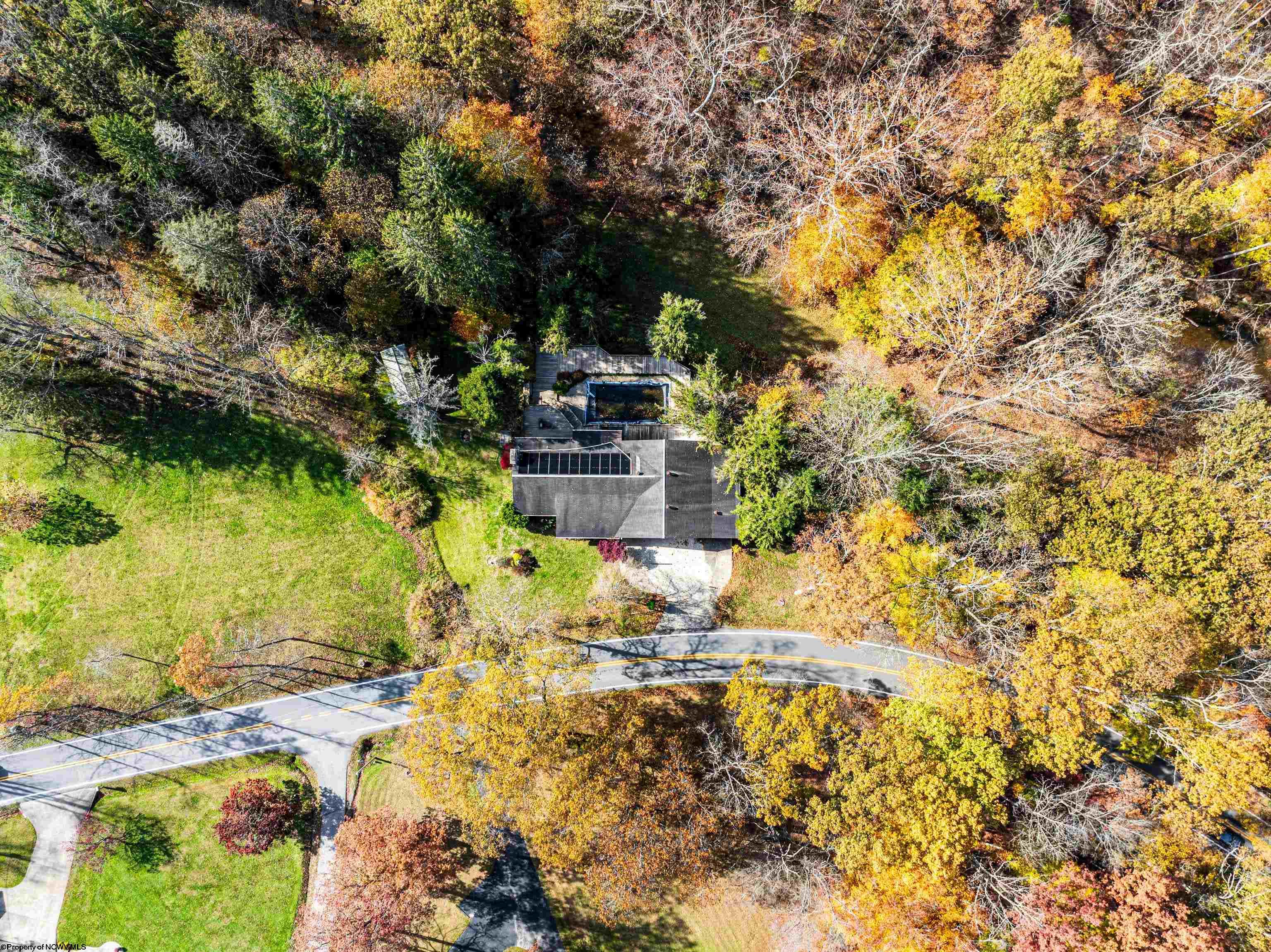 Fairmont, West Virginia 26554, United States, 4 Bedrooms Bedrooms, ,3 BathroomsBathrooms,Residential,Active,240761