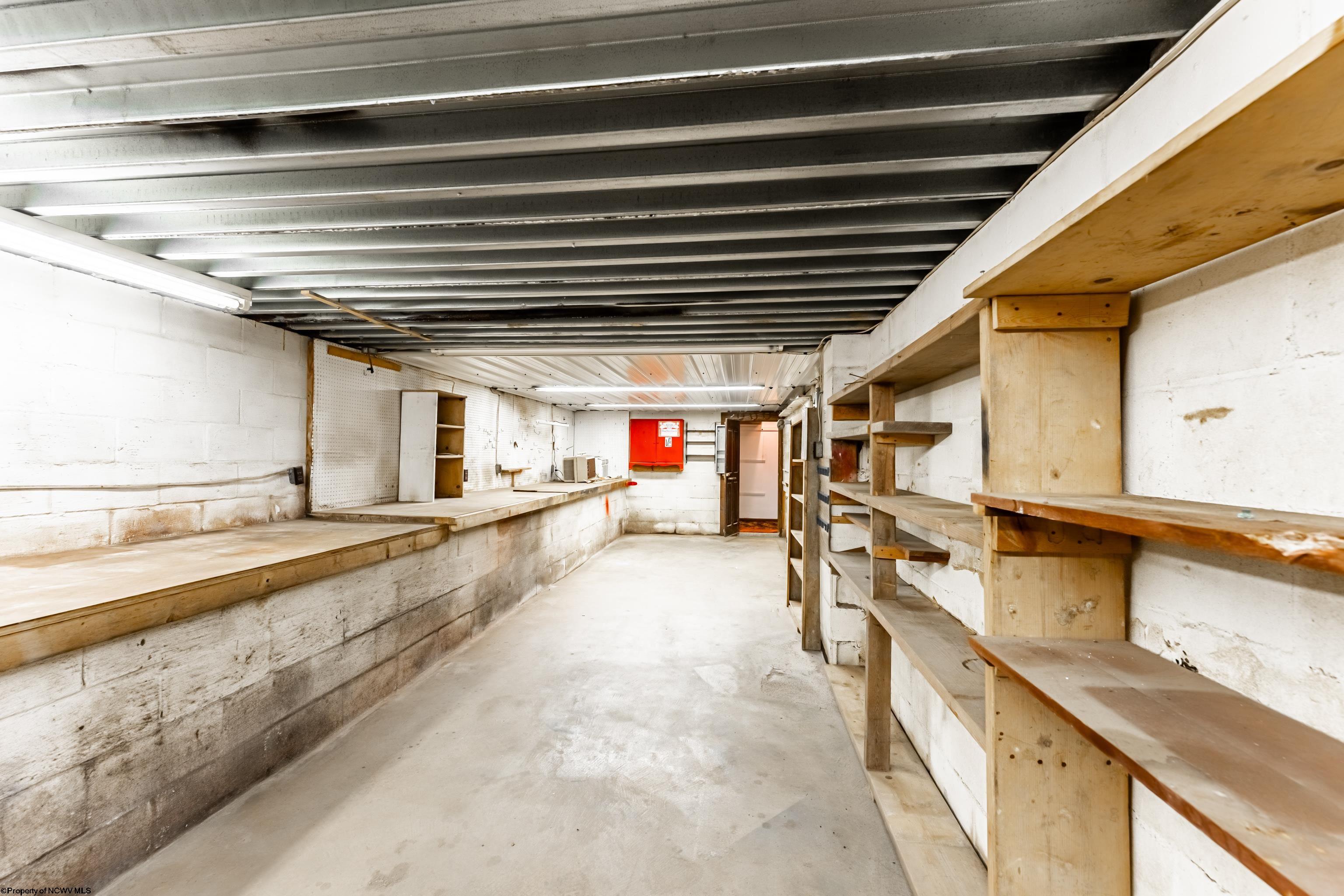 Fairmont, West Virginia 26554, United States, 4 Bedrooms Bedrooms, ,3 BathroomsBathrooms,Residential,Active,240761