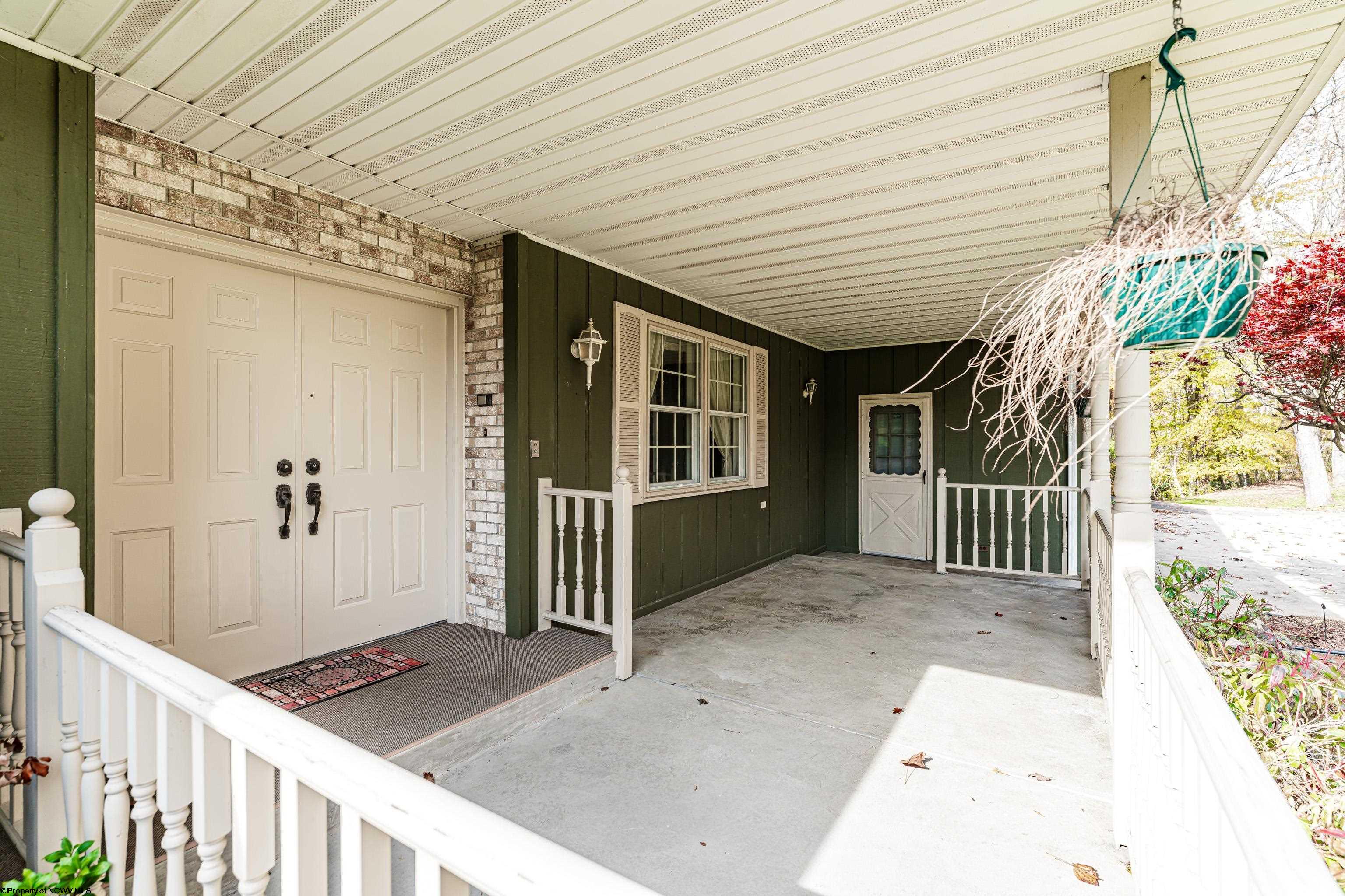 Fairmont, West Virginia 26554, United States, 4 Bedrooms Bedrooms, ,3 BathroomsBathrooms,Residential,Active,240761