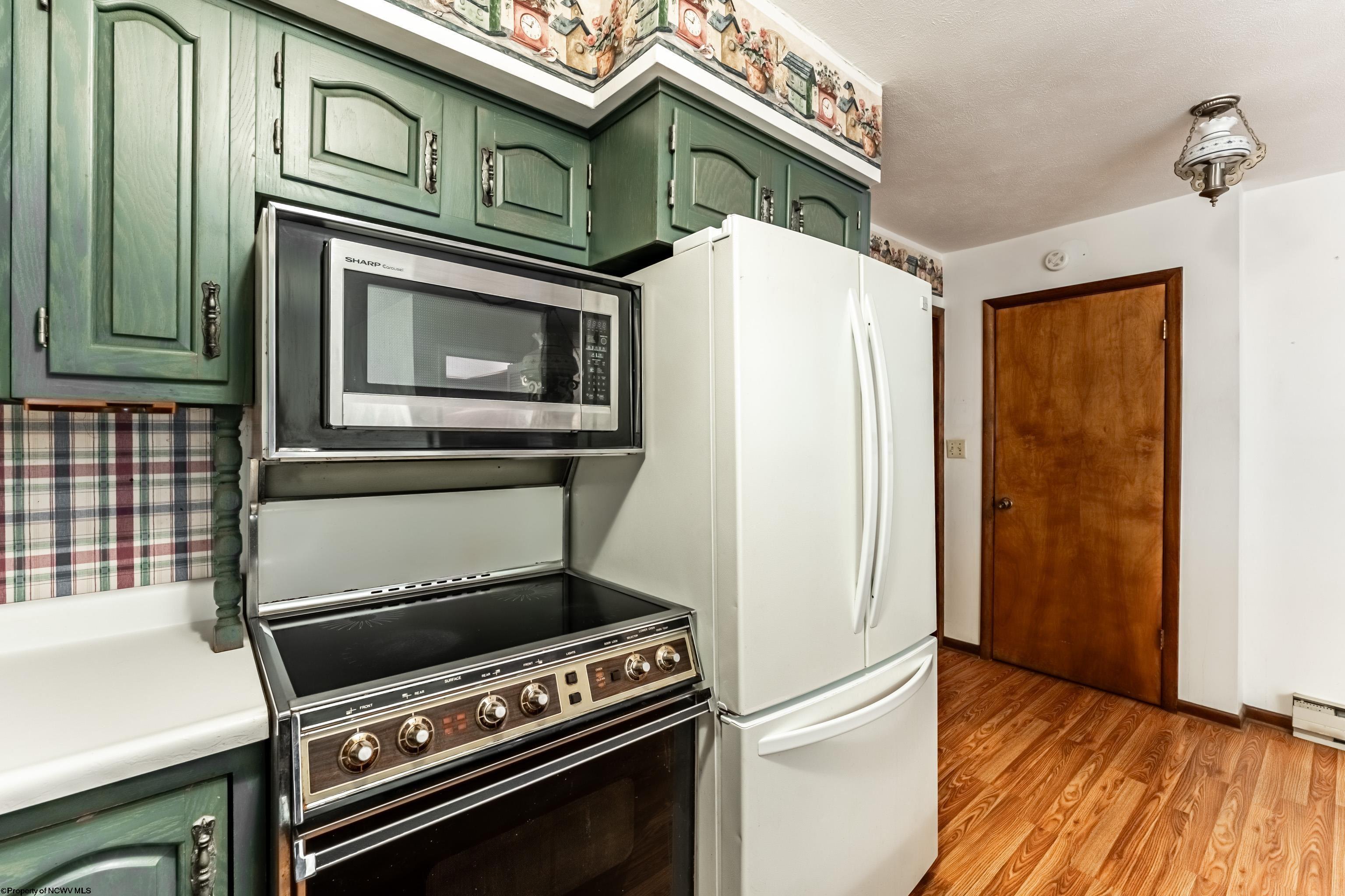 Fairmont, West Virginia 26554, United States, 4 Bedrooms Bedrooms, ,3 BathroomsBathrooms,Residential,Active,240761