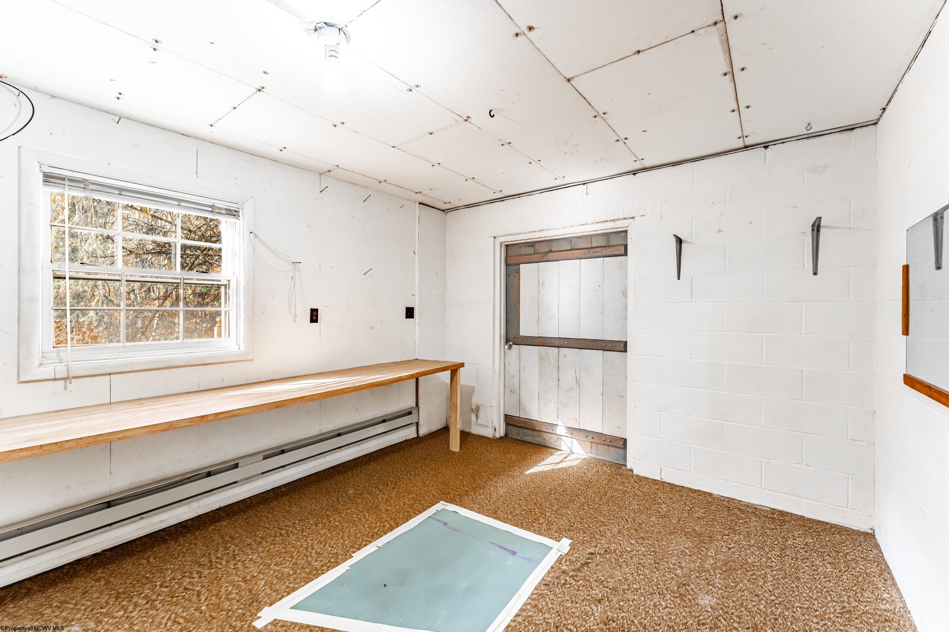 Fairmont, West Virginia 26554, United States, 4 Bedrooms Bedrooms, ,3 BathroomsBathrooms,Residential,Active,240761