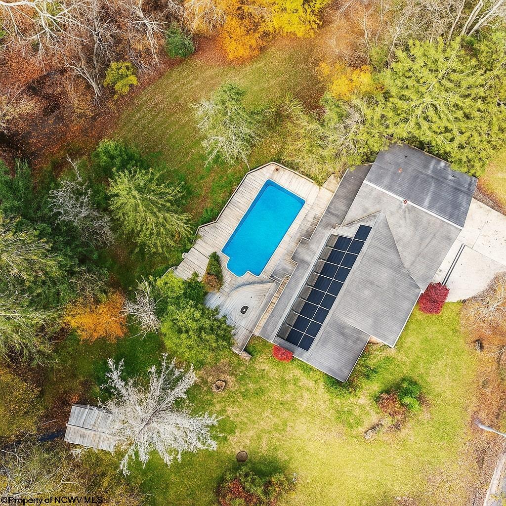 Fairmont, West Virginia 26554, United States, 4 Bedrooms Bedrooms, ,3 BathroomsBathrooms,Residential,Active,240761