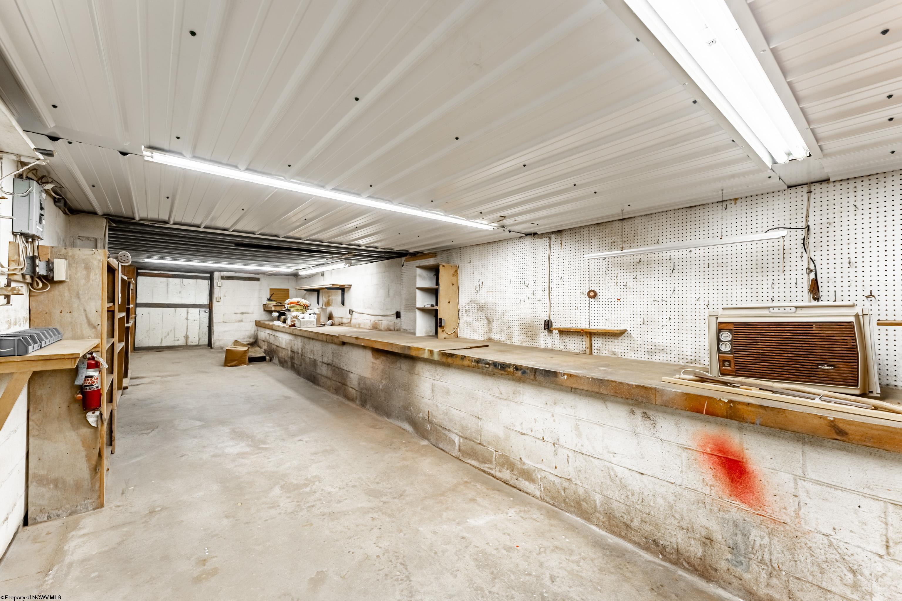 Fairmont, West Virginia 26554, United States, 4 Bedrooms Bedrooms, ,3 BathroomsBathrooms,Residential,Active,240761