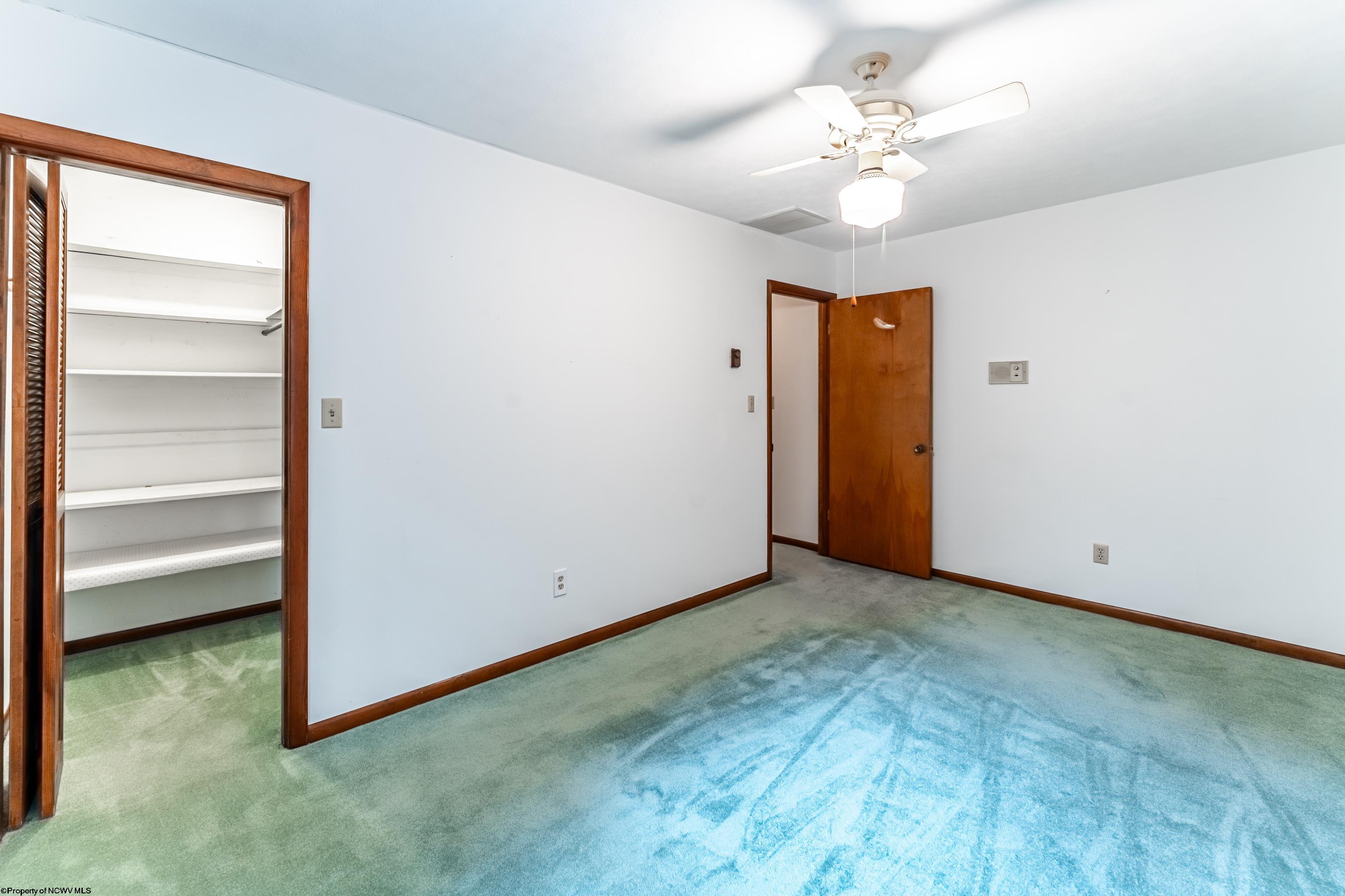 Fairmont, West Virginia 26554, United States, 4 Bedrooms Bedrooms, ,3 BathroomsBathrooms,Residential,Active,240761