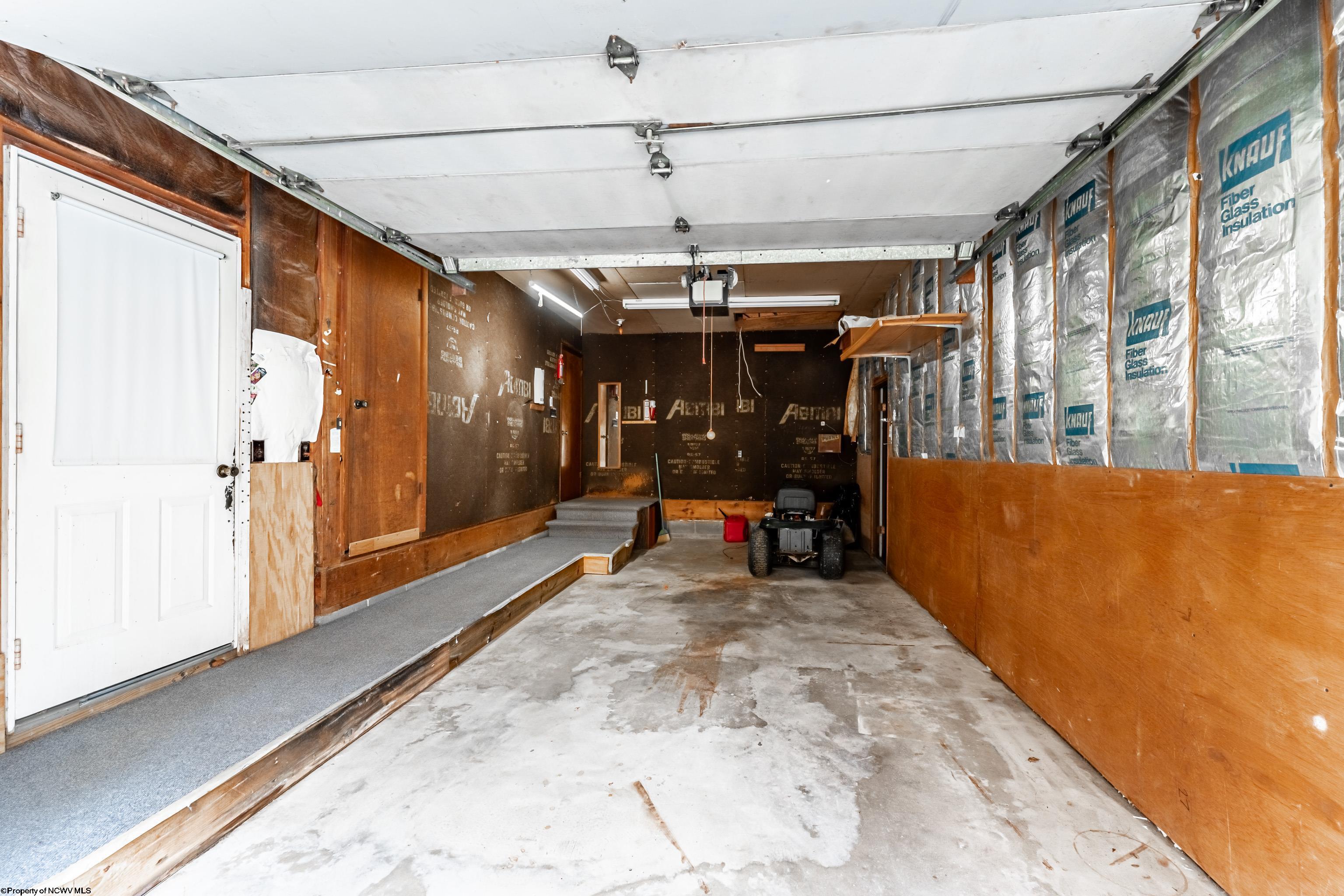 Fairmont, West Virginia 26554, United States, 4 Bedrooms Bedrooms, ,3 BathroomsBathrooms,Residential,Active,240761