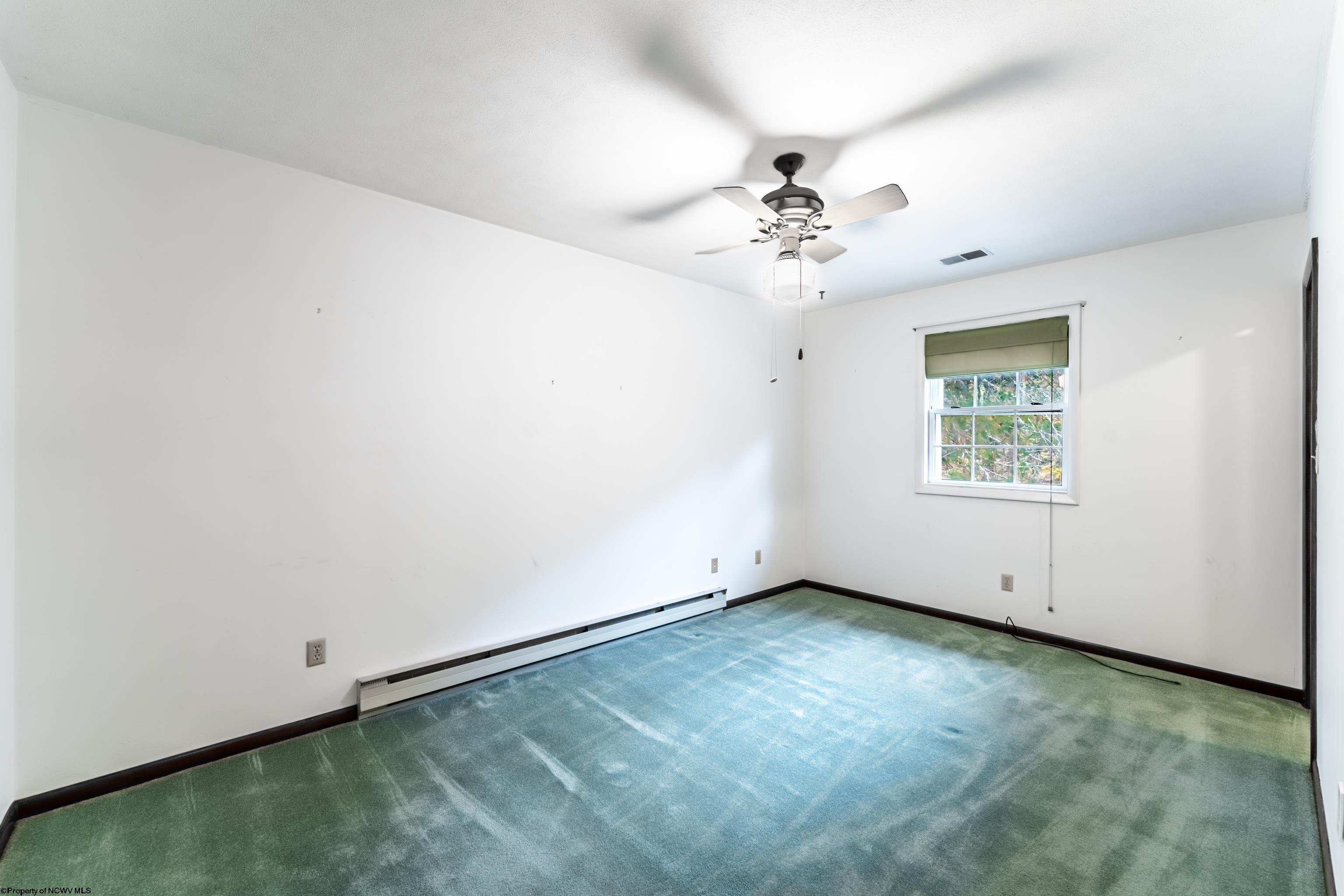 Fairmont, West Virginia 26554, United States, 4 Bedrooms Bedrooms, ,3 BathroomsBathrooms,Residential,Active,240761