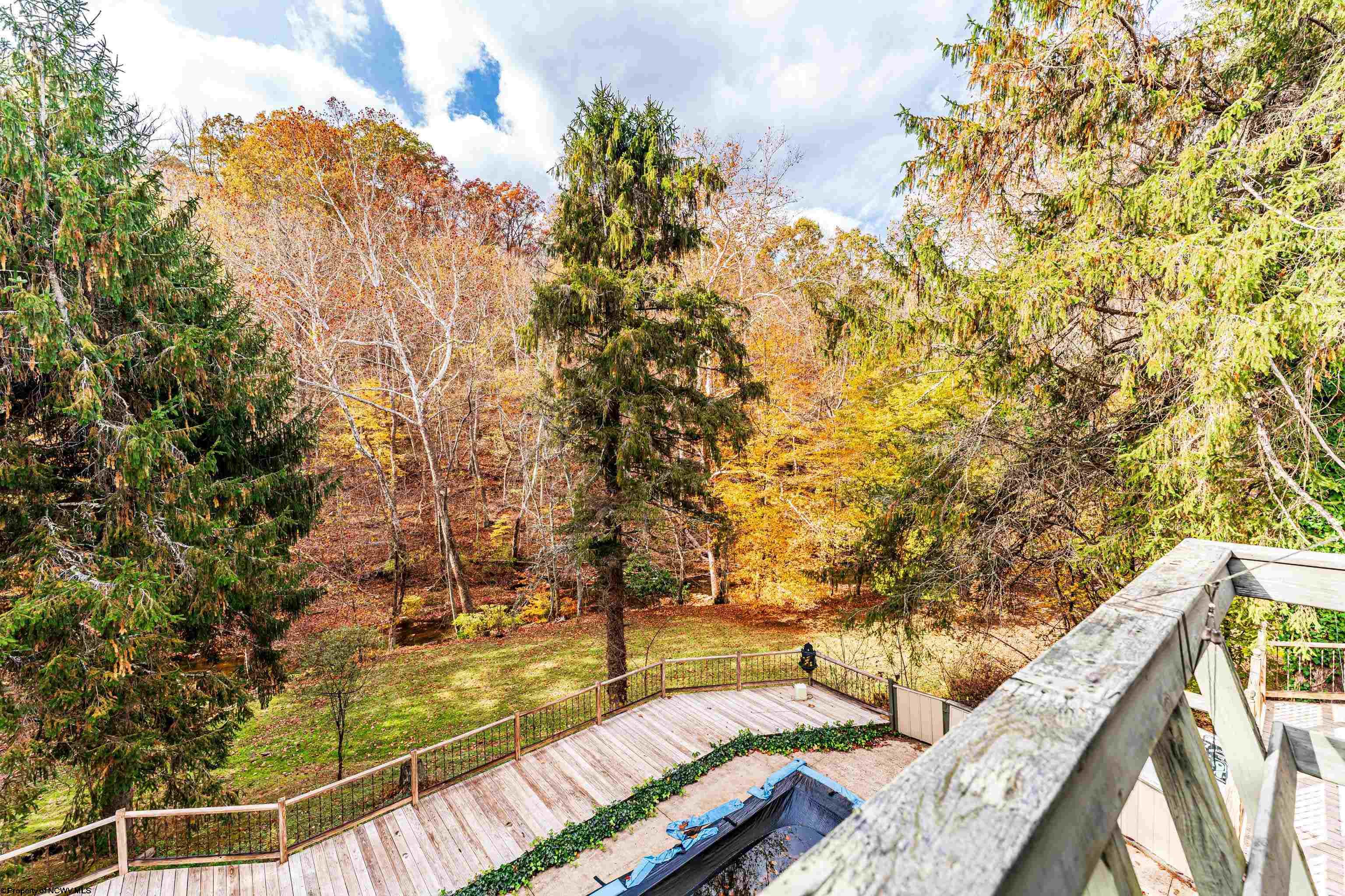 Fairmont, West Virginia 26554, United States, 4 Bedrooms Bedrooms, ,3 BathroomsBathrooms,Residential,Active,240761