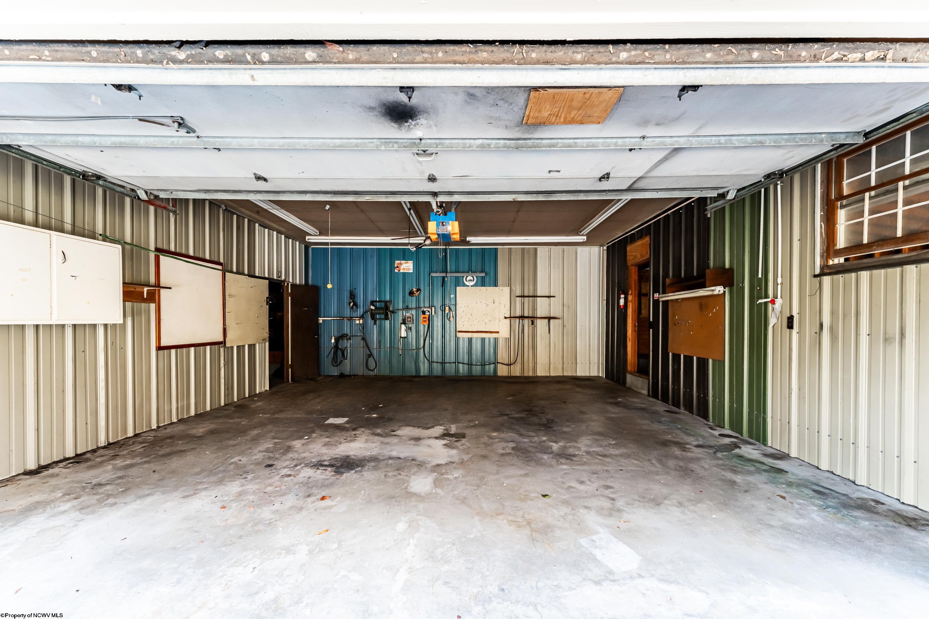 Fairmont, West Virginia 26554, United States, 4 Bedrooms Bedrooms, ,3 BathroomsBathrooms,Residential,Active,240761