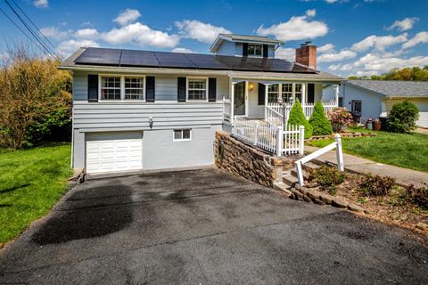 Photo of 525 Woodhaven Drive, Morgantown, WV 26505 (MLS # 10164429)