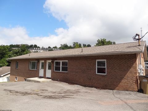 Photo of 1541 Bergamont Street, Morgantown, WV 26505 (MLS # 10161196)