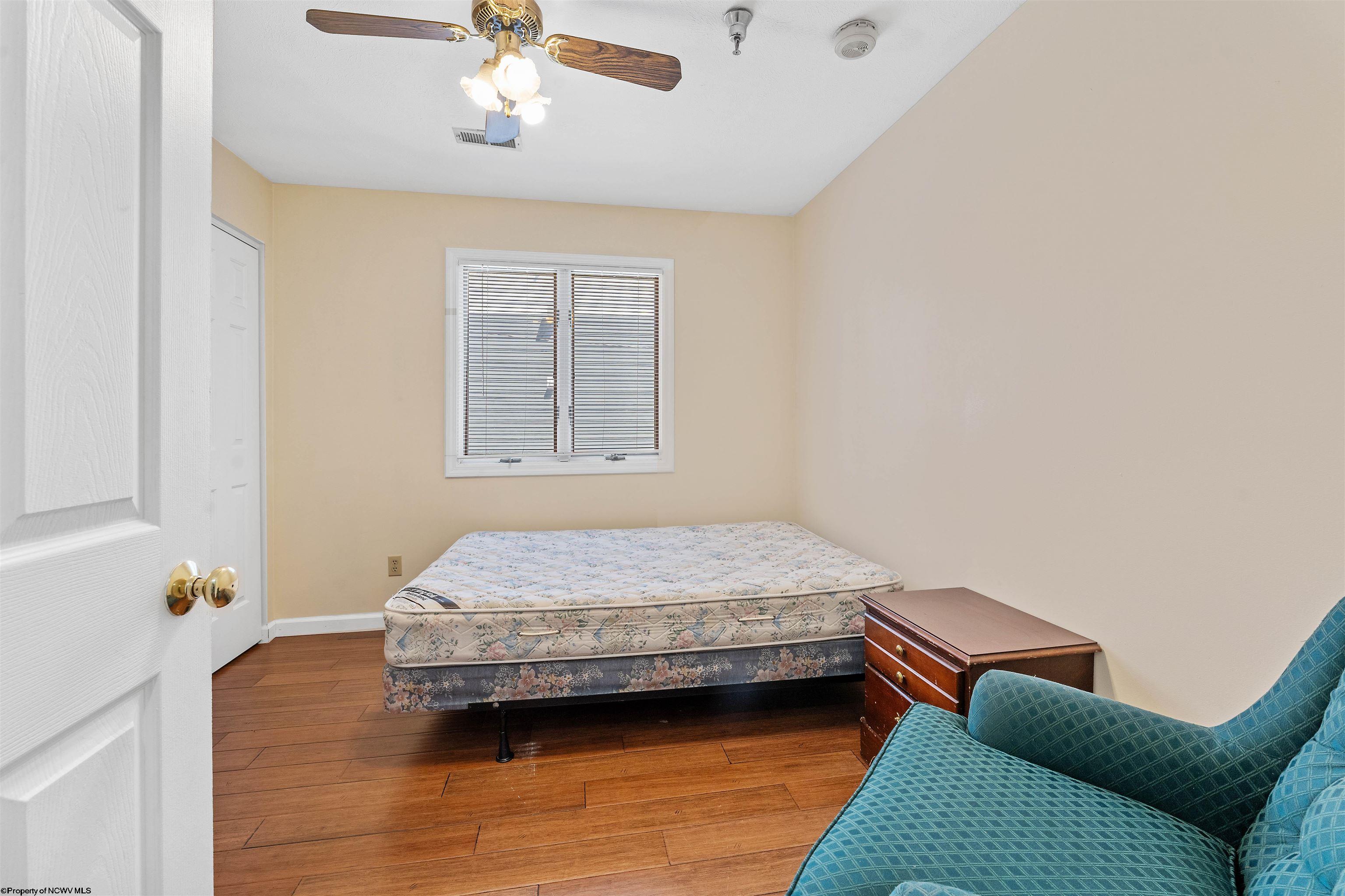 Morgantown, West Virginia 26505, United States, 18 Bedrooms Bedrooms, ,8 BathroomsBathrooms,Residential,Contingent,54580