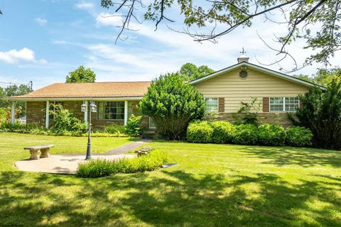 Photo of 1021 Willis Drive, Morgantown, WV 26501 (MLS # 10160583)