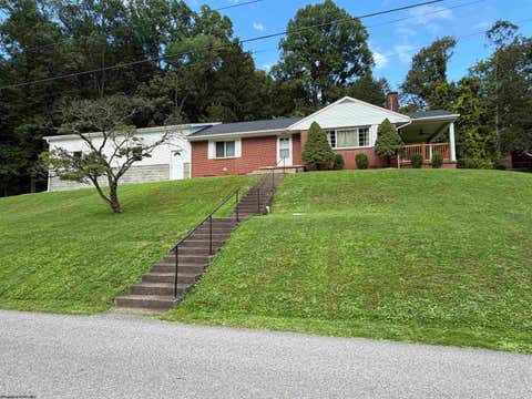 Photo of 114 Woodlyn Drive, Weston, WV 26452 (MLS # 10166289)