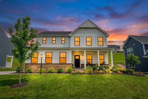 Photo of 207 Norwood Court, Morgantown, WV 26508 (MLS # 10164066)