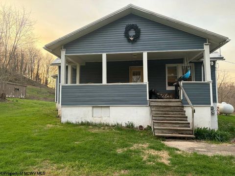 Photo of 395 Norris Ridge Road, Philippi, WV 26416 (MLS # 10164001)