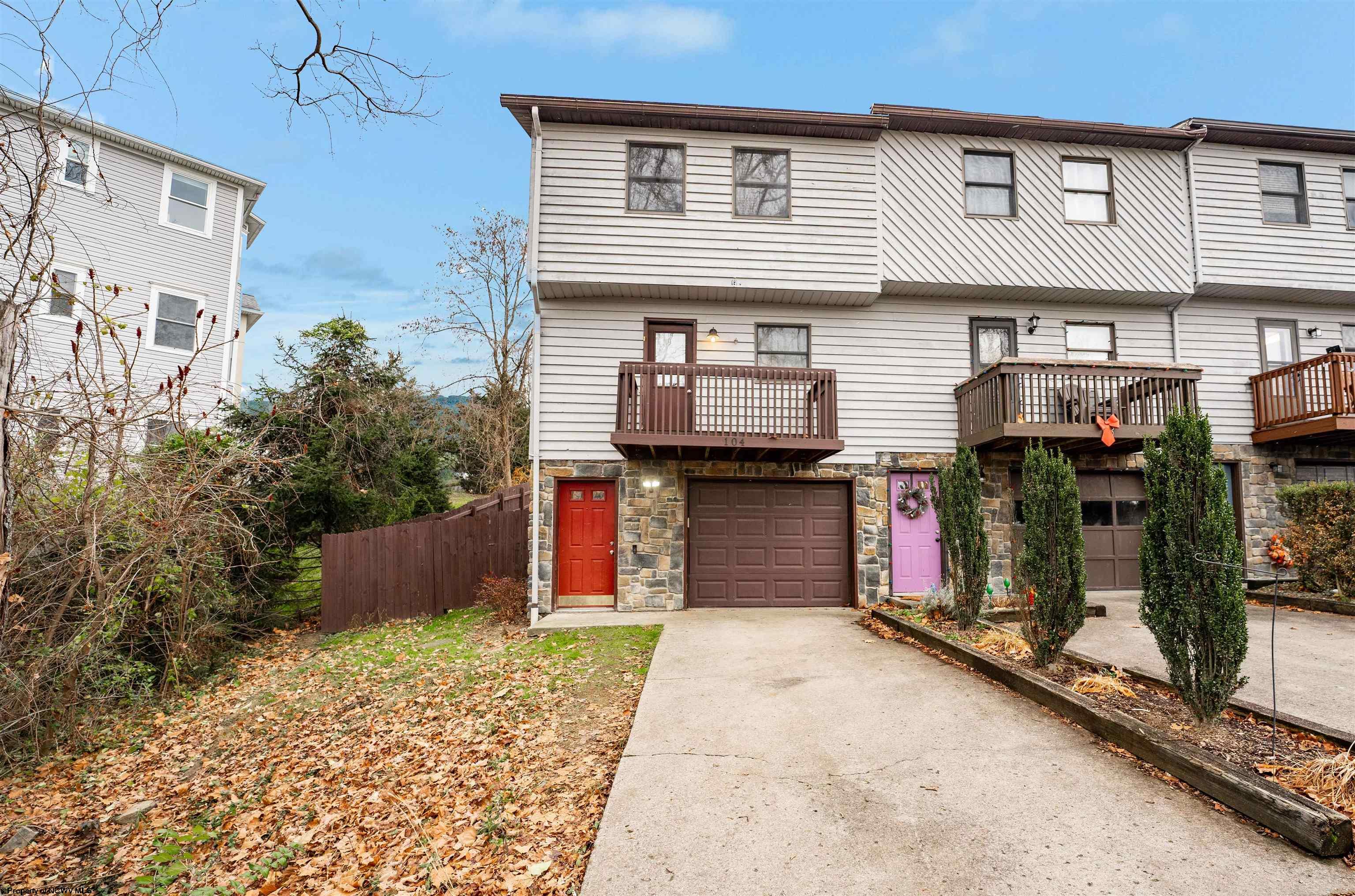 Morgantown, West Virginia 26505, United States, 3 Bedrooms Bedrooms, ,3 BathroomsBathrooms,Residential,Pending,68375