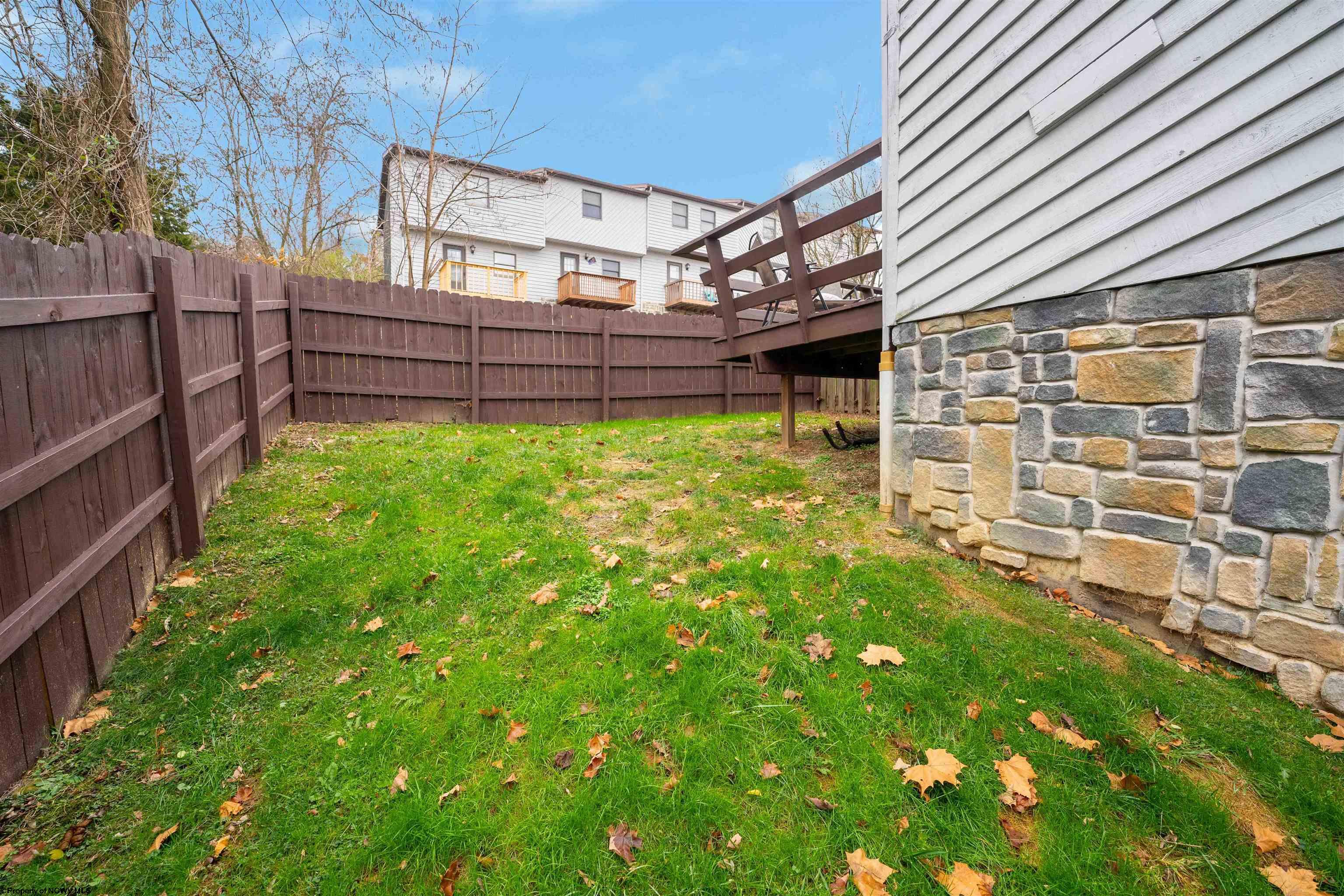 Morgantown, West Virginia 26505, United States, 3 Bedrooms Bedrooms, ,3 BathroomsBathrooms,Residential,Pending,68375