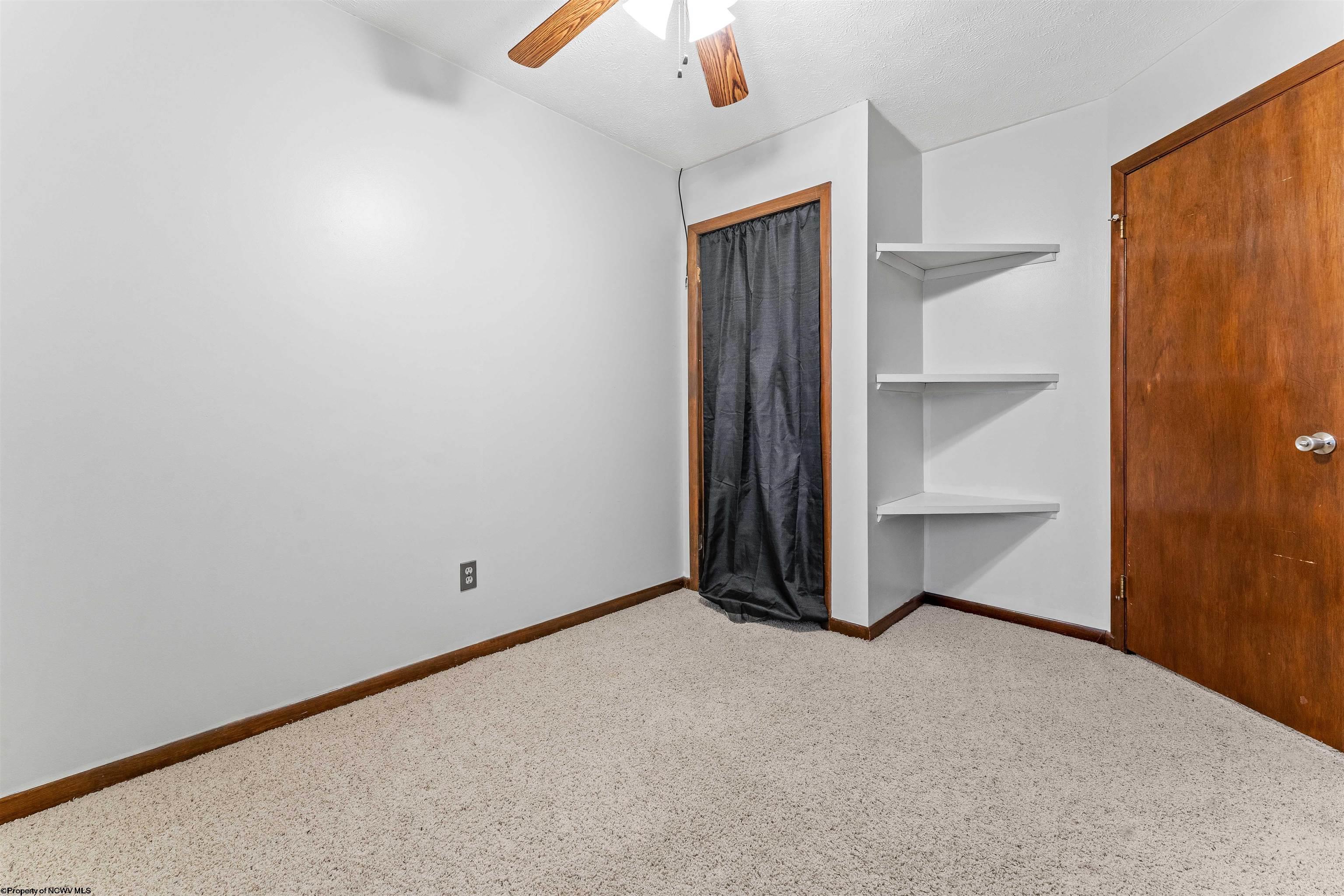 Morgantown, West Virginia 26505, United States, 3 Bedrooms Bedrooms, ,3 BathroomsBathrooms,Residential,Pending,68375