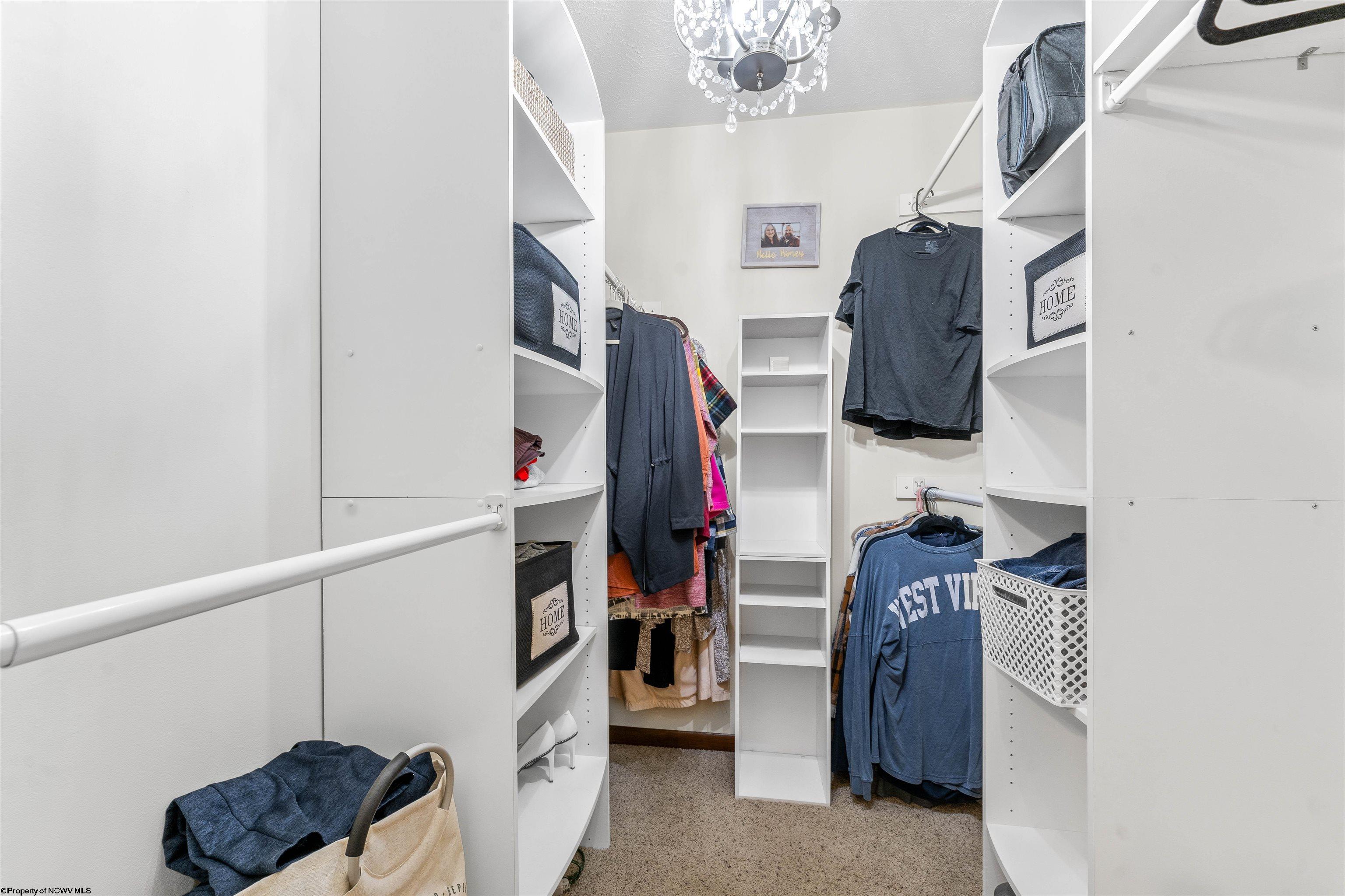 Morgantown, West Virginia 26505, United States, 3 Bedrooms Bedrooms, ,3 BathroomsBathrooms,Residential,Pending,68375