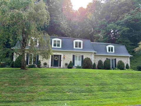 Photo of 121 Stoneybrook Road, Clarksburg, WV 26301 (MLS # 10160756)