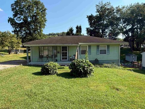 Photo of 5178 Maple Street, Clarksburg, WV 26301 (MLS # 10161040)