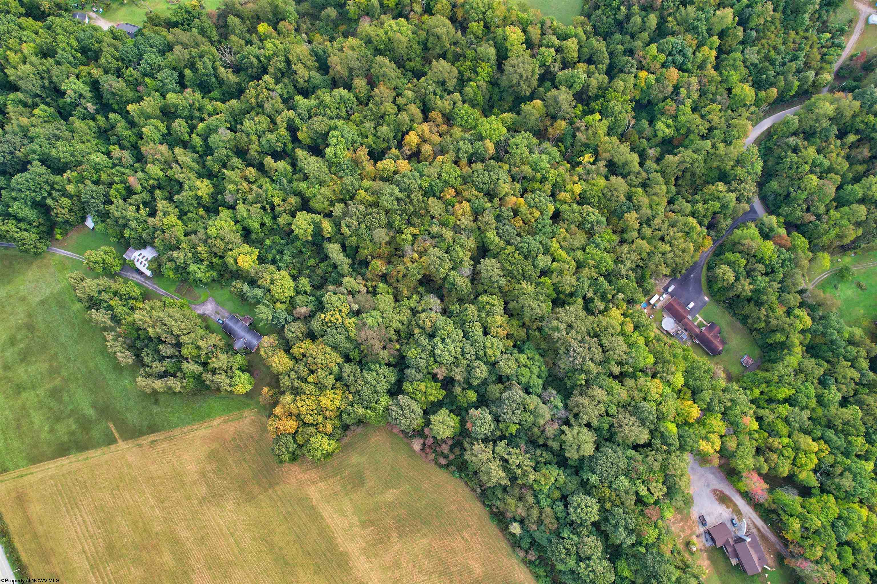 Smithfield, Pennsylvania 15478, United States, 3 Bedrooms Bedrooms, ,2 BathroomsBathrooms,Residential,Pending,61050