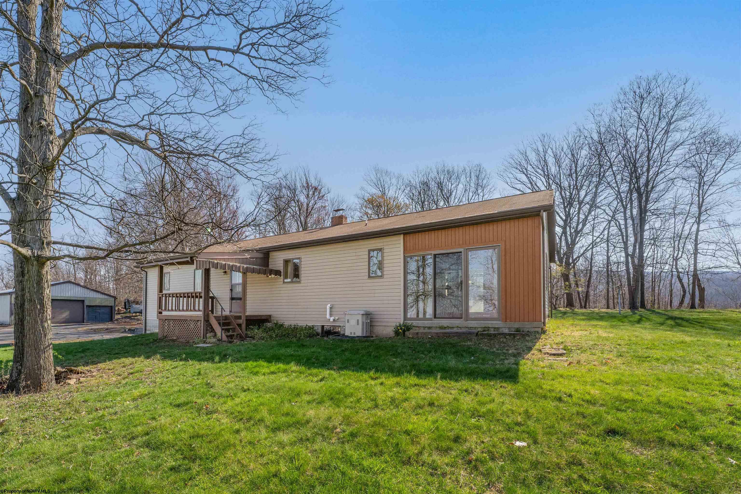 Smithfield, Pennsylvania 15478, United States, 3 Bedrooms Bedrooms, ,2 BathroomsBathrooms,Residential,Pending,61050