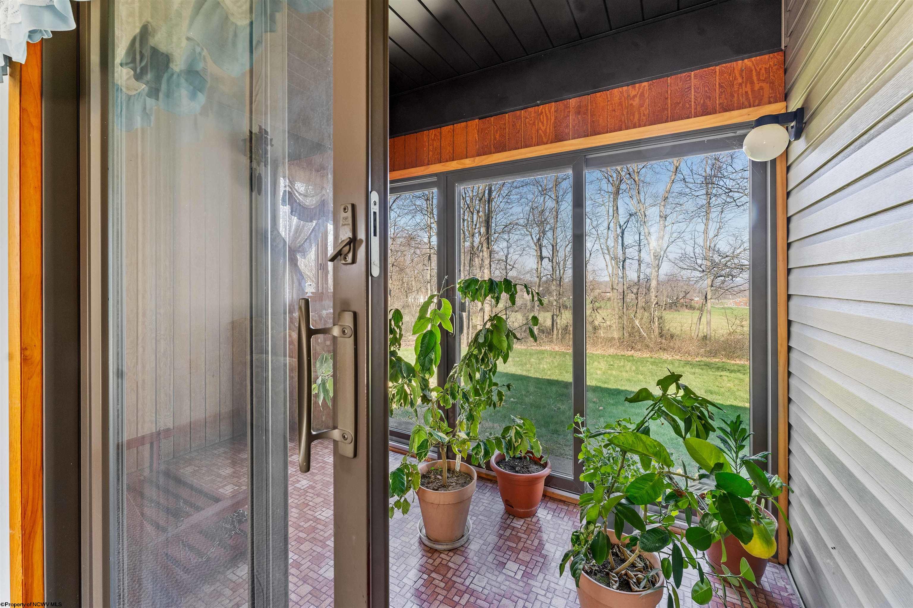 Smithfield, Pennsylvania 15478, United States, 3 Bedrooms Bedrooms, ,2 BathroomsBathrooms,Residential,Pending,61050