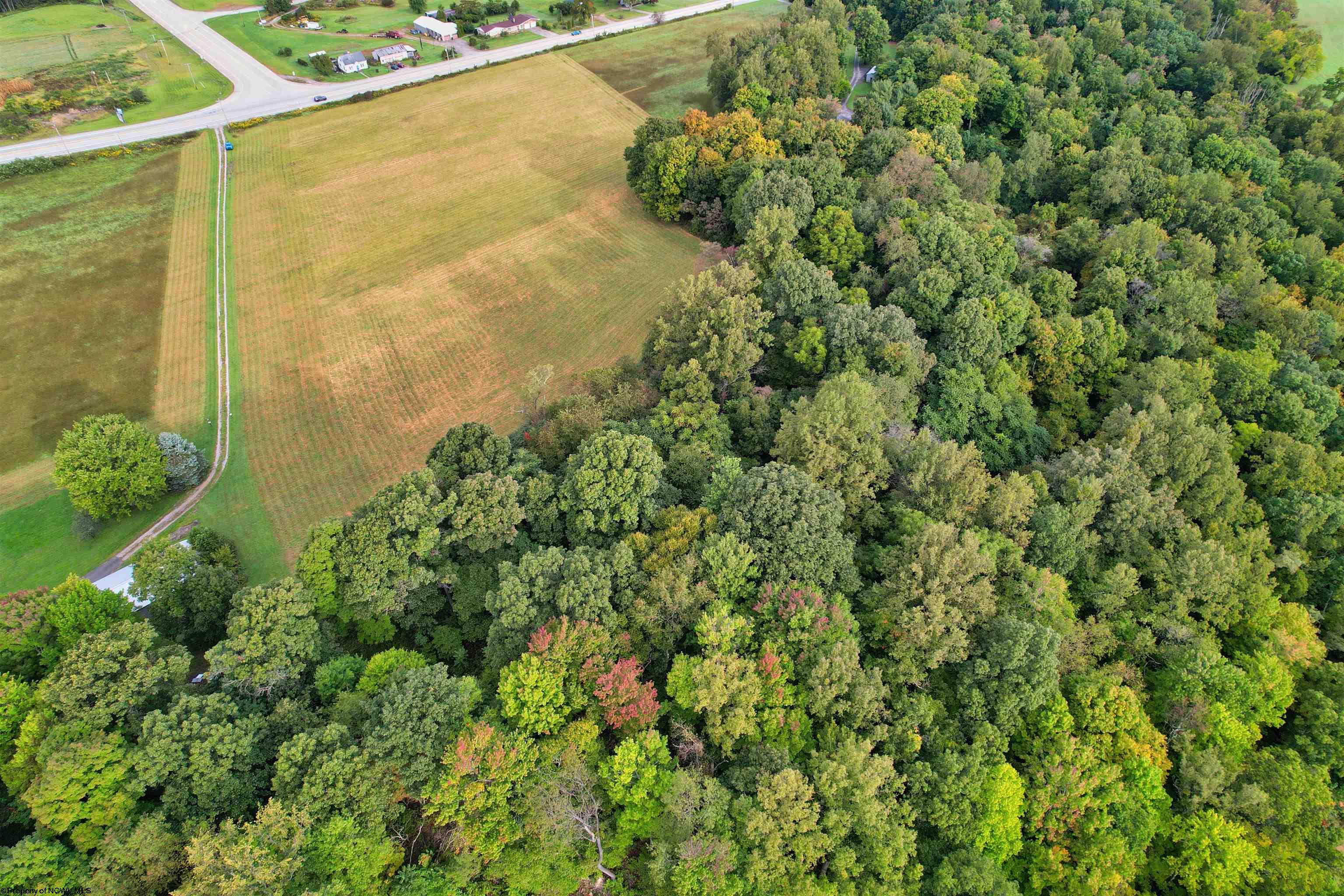 Smithfield, Pennsylvania 15478, United States, 3 Bedrooms Bedrooms, ,2 BathroomsBathrooms,Residential,Pending,61050