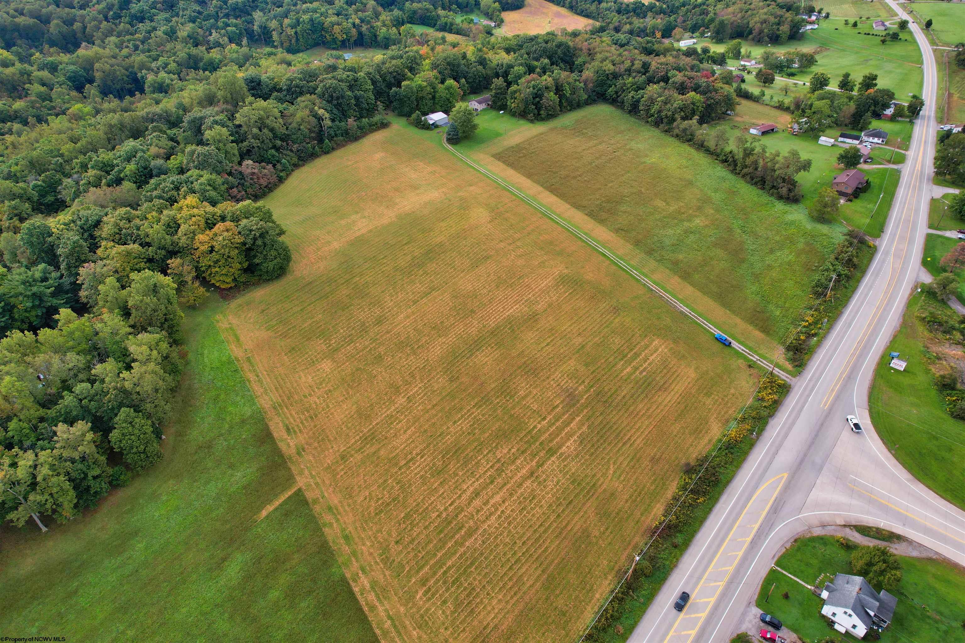 Smithfield, Pennsylvania 15478, United States, 3 Bedrooms Bedrooms, ,2 BathroomsBathrooms,Residential,Pending,61050