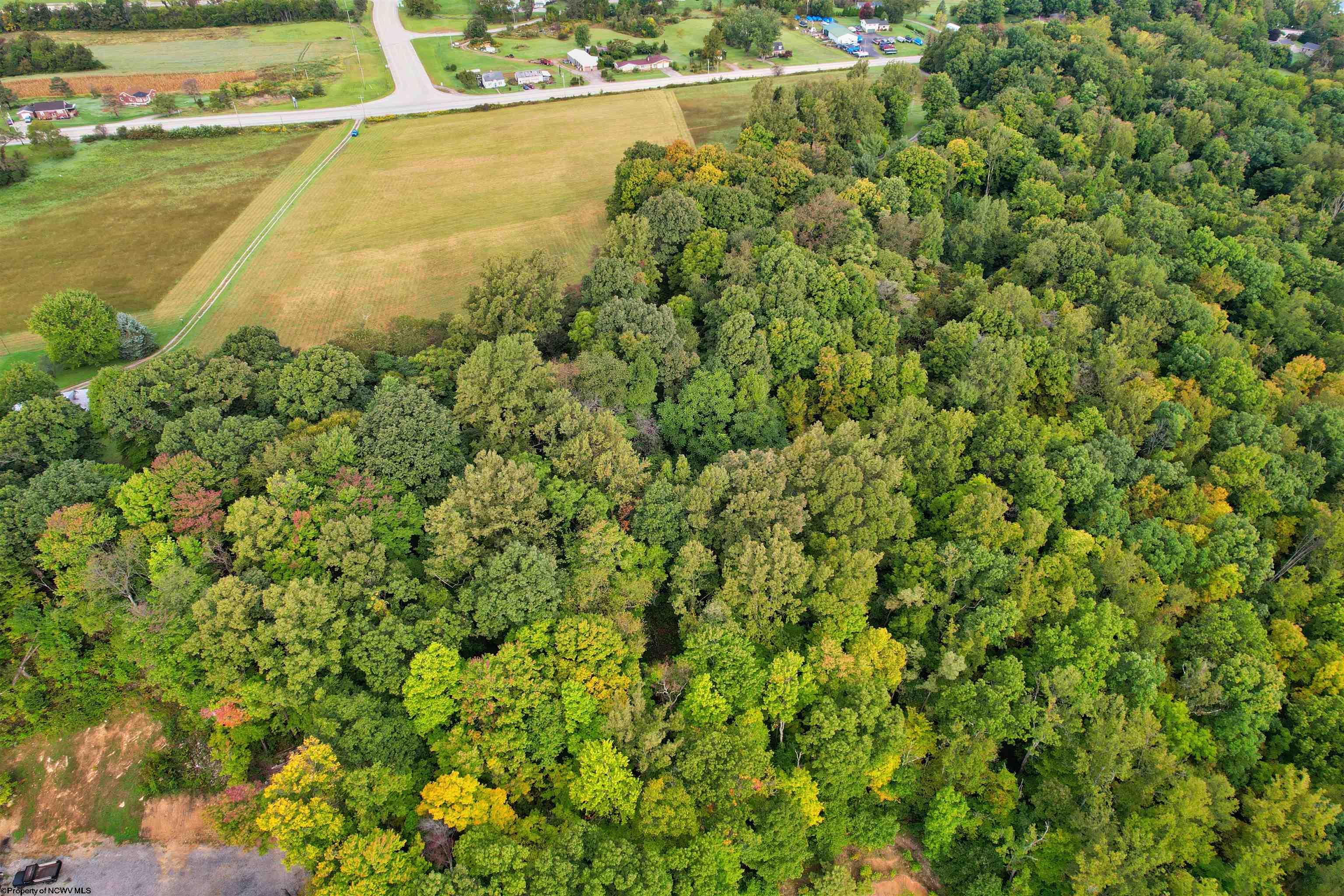 Smithfield, Pennsylvania 15478, United States, 3 Bedrooms Bedrooms, ,2 BathroomsBathrooms,Residential,Pending,61050