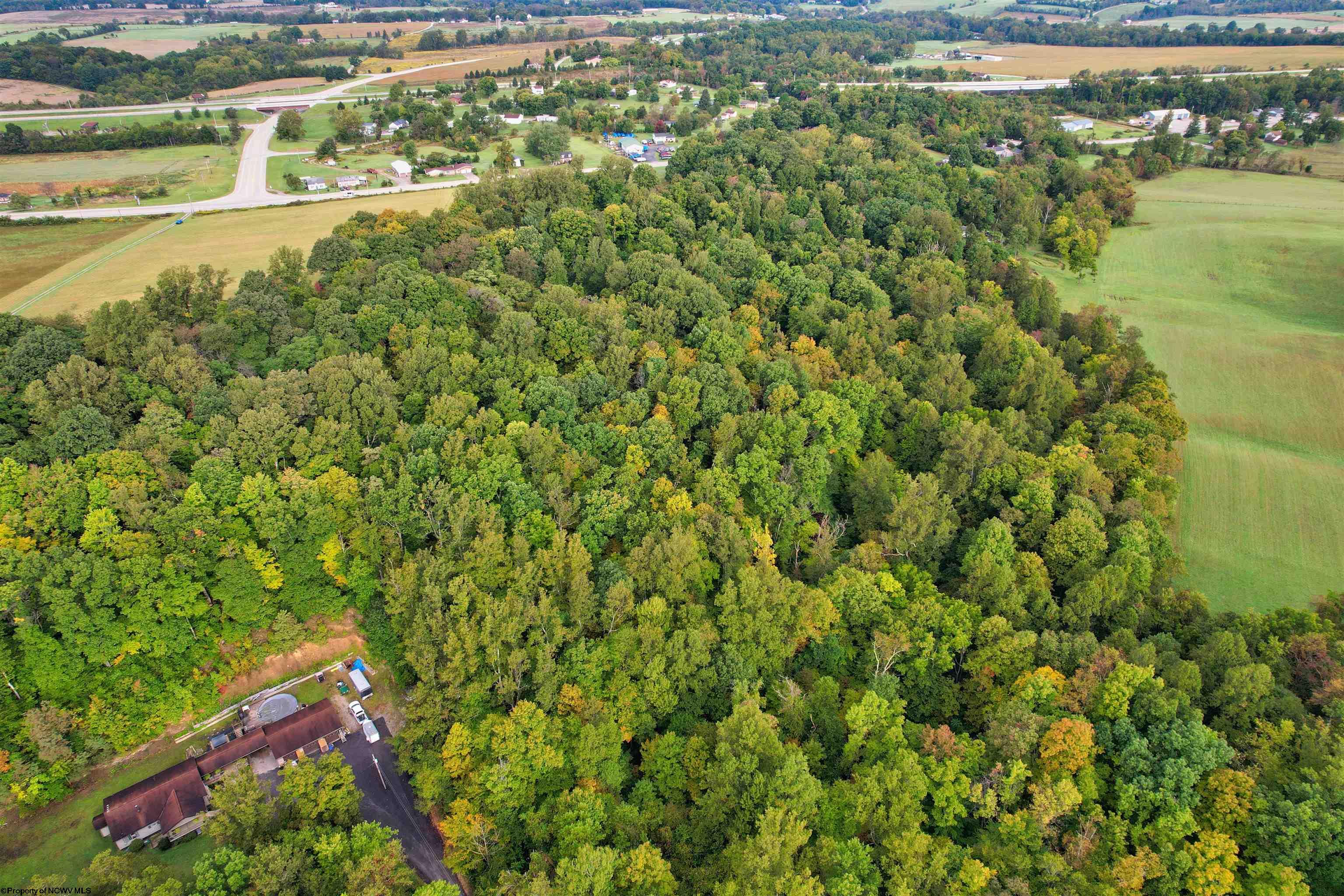 Smithfield, Pennsylvania 15478, United States, 3 Bedrooms Bedrooms, ,2 BathroomsBathrooms,Residential,Pending,61050