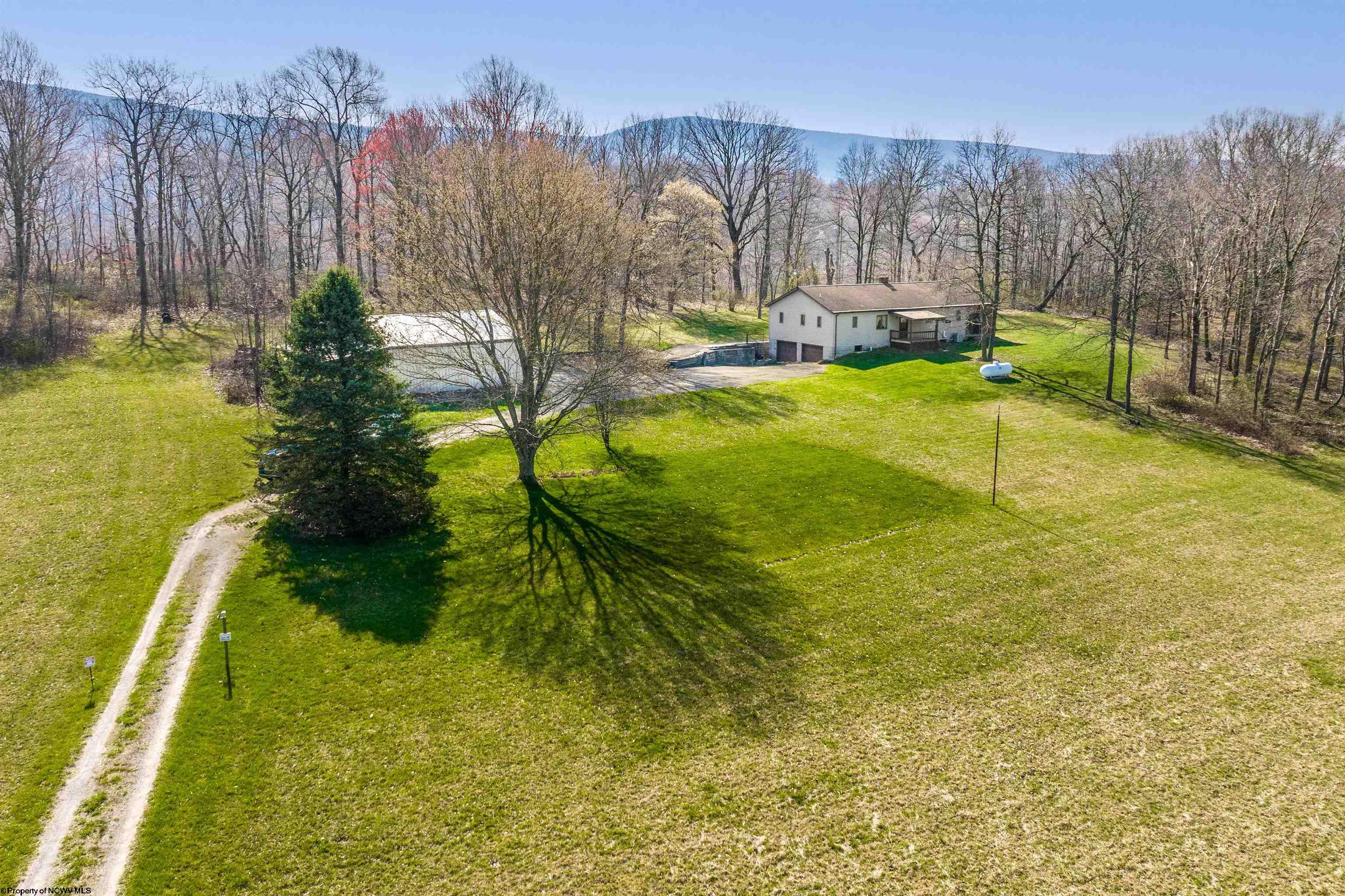 Smithfield, Pennsylvania 15478, United States, 3 Bedrooms Bedrooms, ,2 BathroomsBathrooms,Residential,Pending,61050