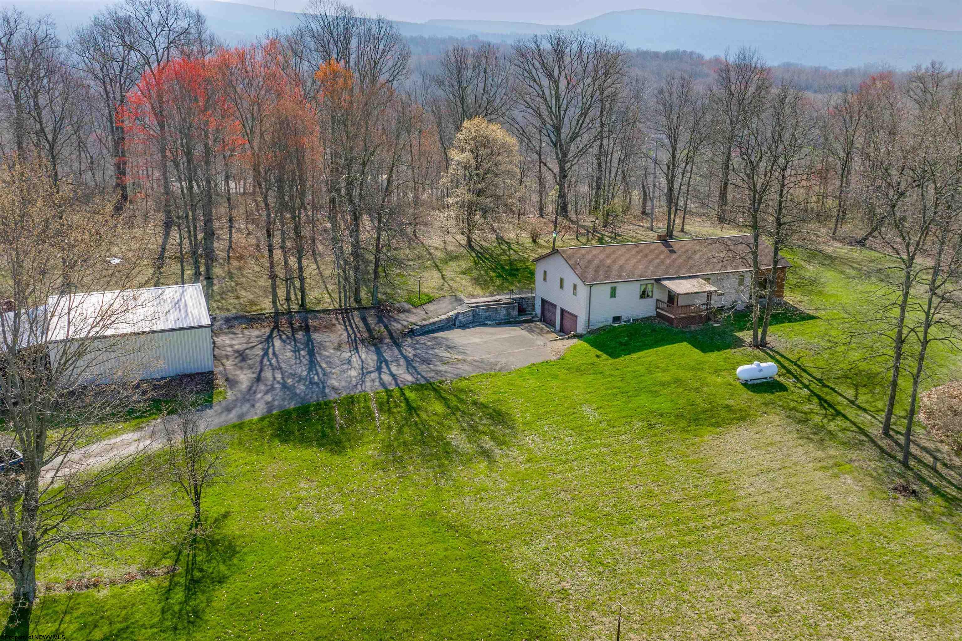 Smithfield, Pennsylvania 15478, United States, 3 Bedrooms Bedrooms, ,2 BathroomsBathrooms,Residential,Pending,61050