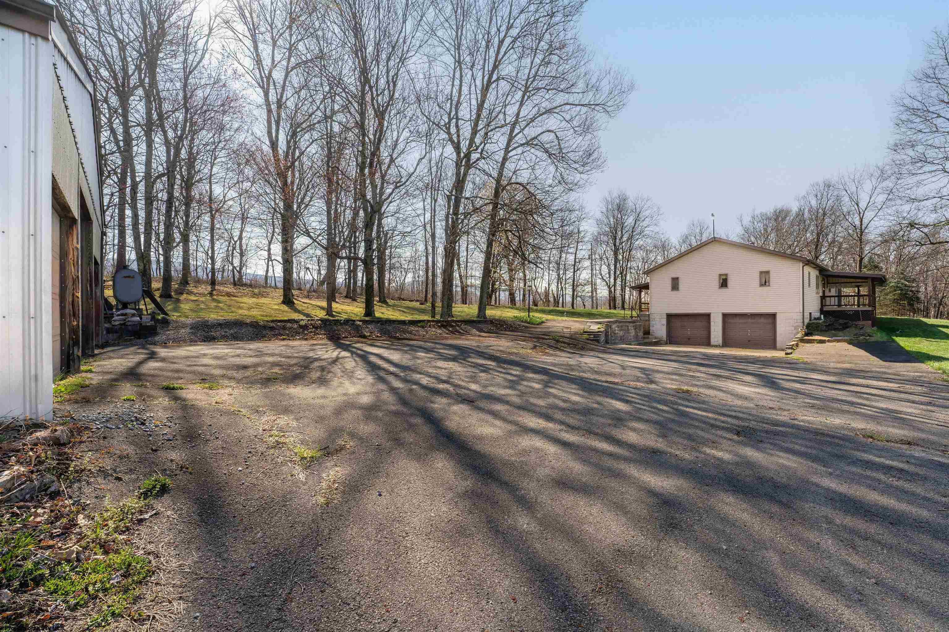 Smithfield, Pennsylvania 15478, United States, 3 Bedrooms Bedrooms, ,2 BathroomsBathrooms,Residential,Pending,61050