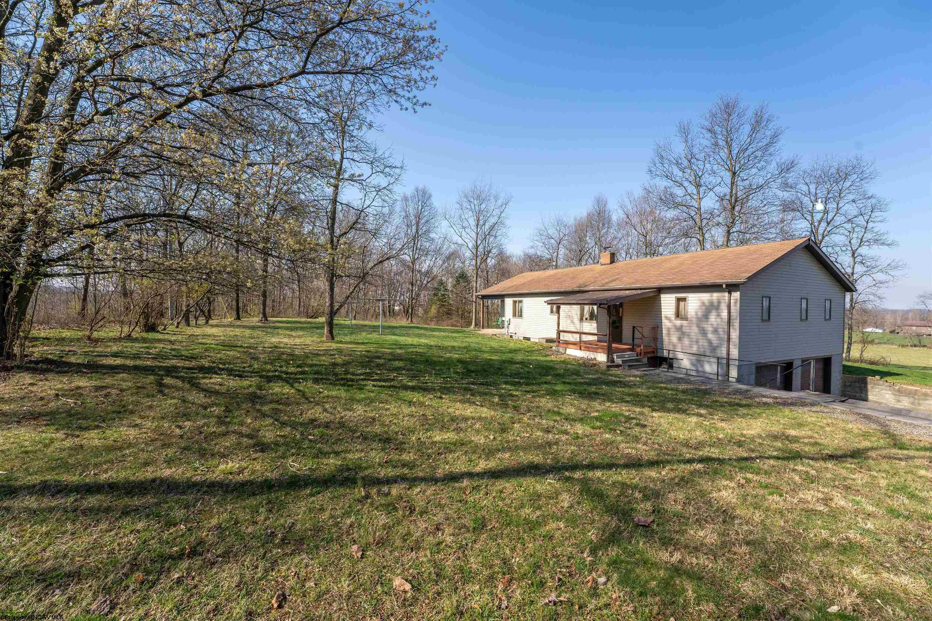 Smithfield, Pennsylvania 15478, United States, 3 Bedrooms Bedrooms, ,2 BathroomsBathrooms,Residential,Pending,61050