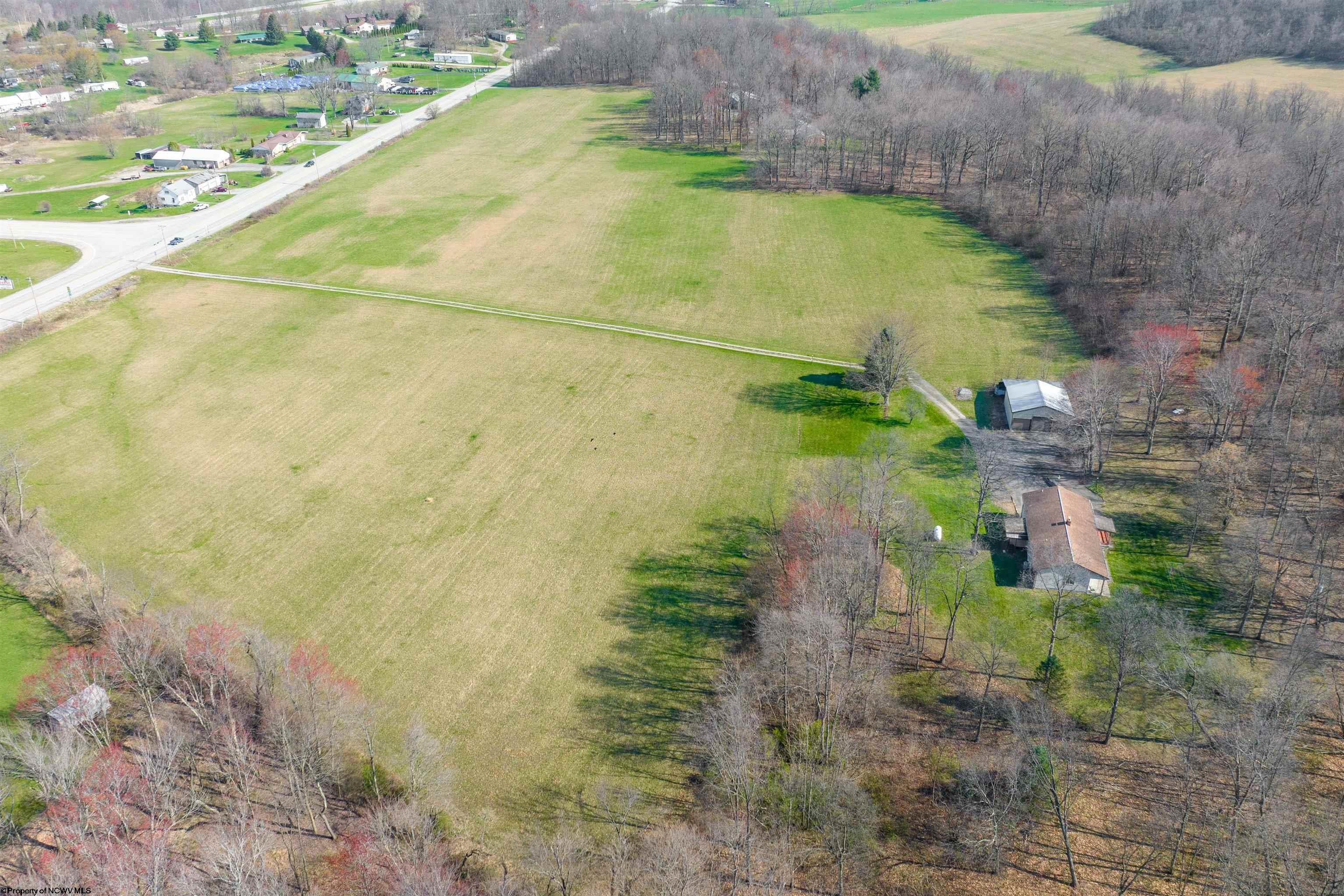 Smithfield, Pennsylvania 15478, United States, 3 Bedrooms Bedrooms, ,2 BathroomsBathrooms,Residential,Pending,61050