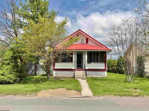 Photo of 136 Heavner Avenue, Elkins, WV 26241 (MLS # 10164858)
