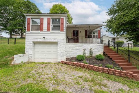 Photo of 2120 Davis Street, Fairmont, WV 26554 (MLS # 10160888)