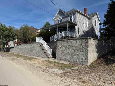 Photo of 125 Hartland Avenue, Clarksburg, WV 26301 (MLS # 10161843)