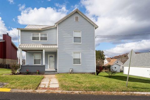 Photo of 459 Congress Avenue, Morgantown, WV 26505 (MLS # 10162458)