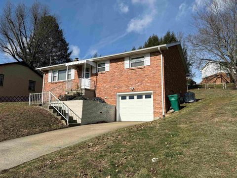 Photo of 16 Crestview Terrace, Bridgeport, WV 26330 (MLS # 10163189)