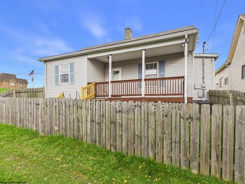 Photo of 304 Marshall Street, Fairmont, WV 26554 (MLS # 10164053)