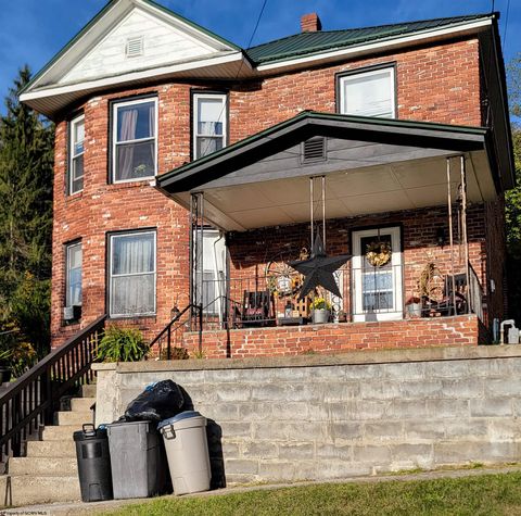 Photo of 189 Summit Street, Elkins, WV 26241 (MLS # 10161980)