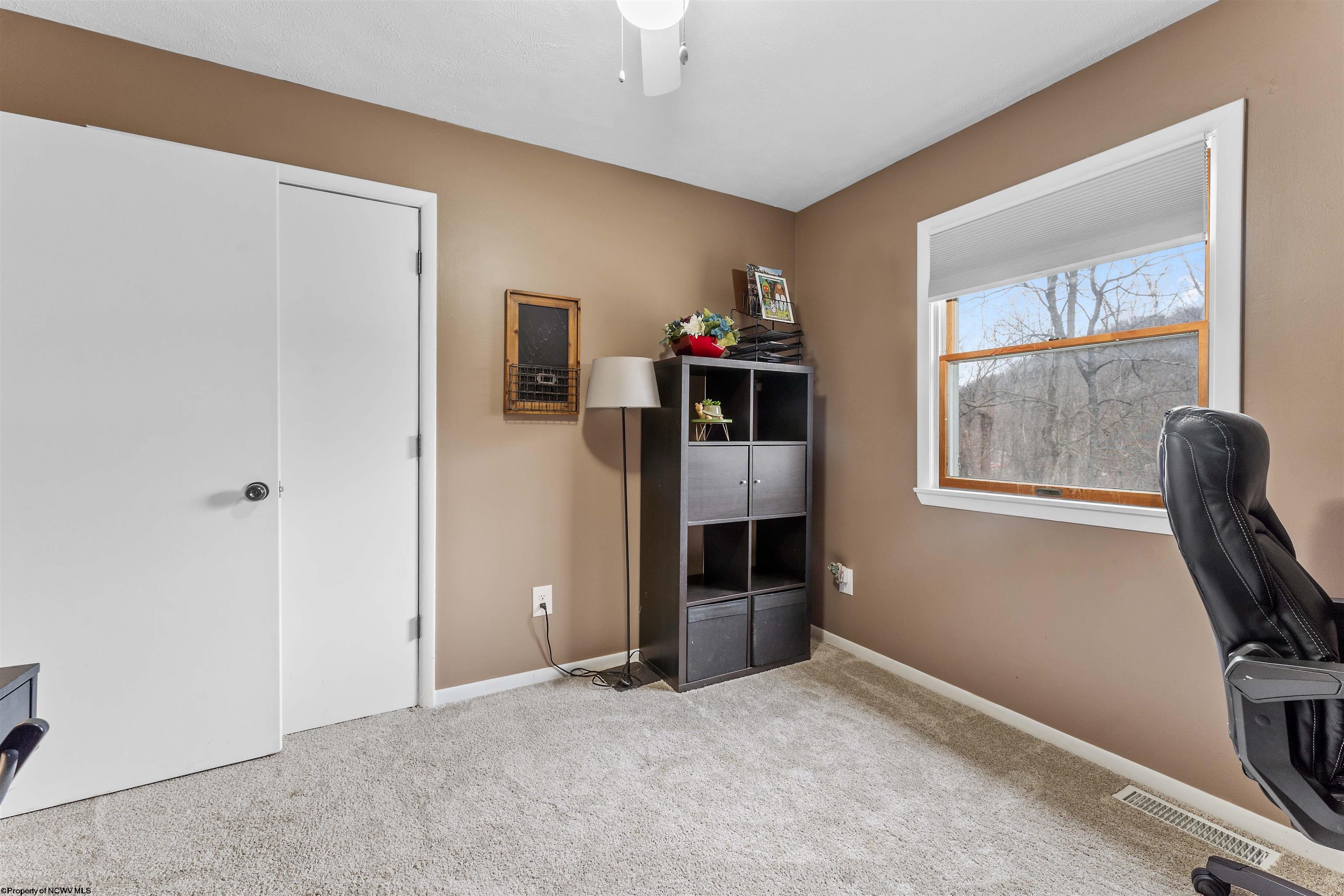 Morgantown, West Virginia 26505, United States, 3 Bedrooms Bedrooms, ,3 BathroomsBathrooms,Residential,Contingent,8519