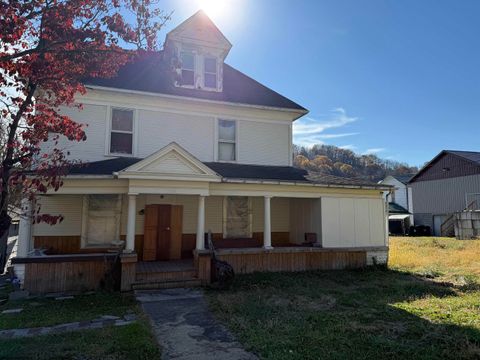 Photo of 1008 E Main Street, Mannington, WV 26582 (MLS # 10162353)