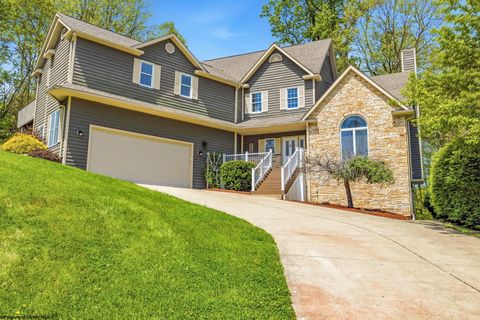 Photo of 1020 Deerwood Drive, Morgantown, WV 26508 (MLS # 10164554)