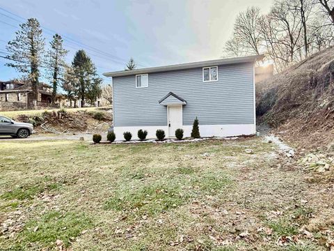 Photo of 36 Stoney Road, Fairmont, WV 26554 (MLS # 10163167)