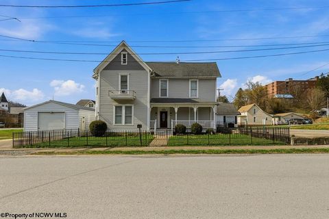 Photo of 7 College Street, Glenville, WV 26351 (MLS # 10163836)
