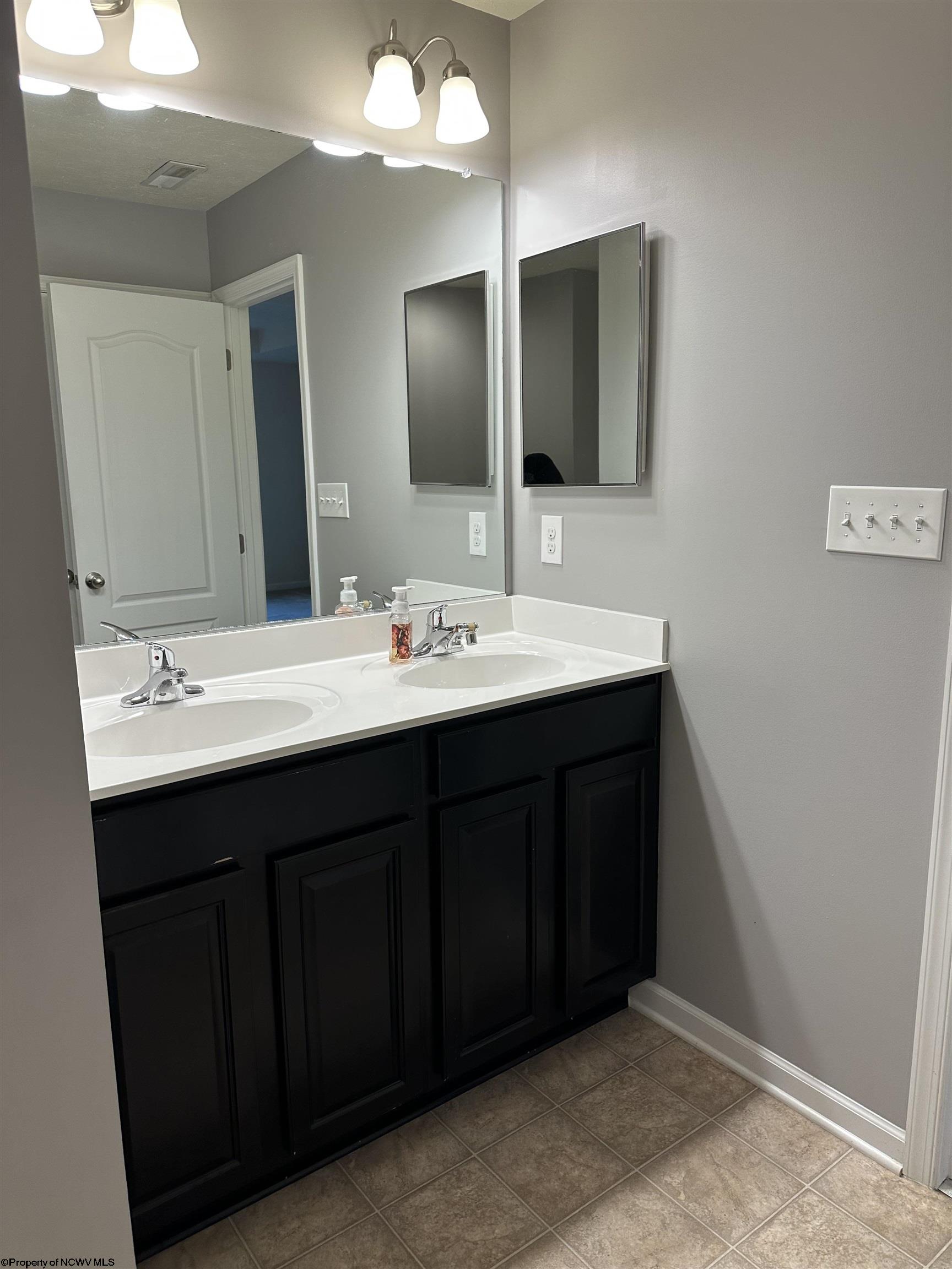 Photo 16 of 25 of 255 Birds Eye View Drive townhome